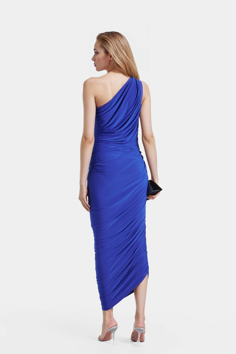 Chic ruched dress in royal blue with a fitted silhouette.